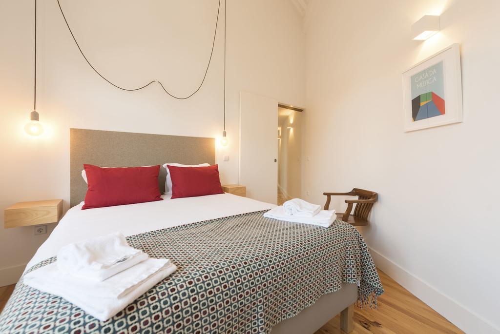 Lovelystay - Top Floor Balcony Apartment ปอร์โต ภายนอก รูปภาพ
