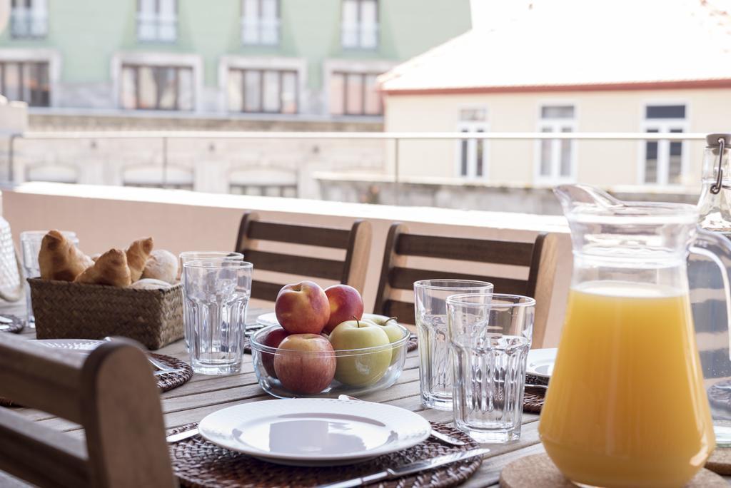 Lovelystay - Top Floor Balcony Apartment ปอร์โต ภายนอก รูปภาพ