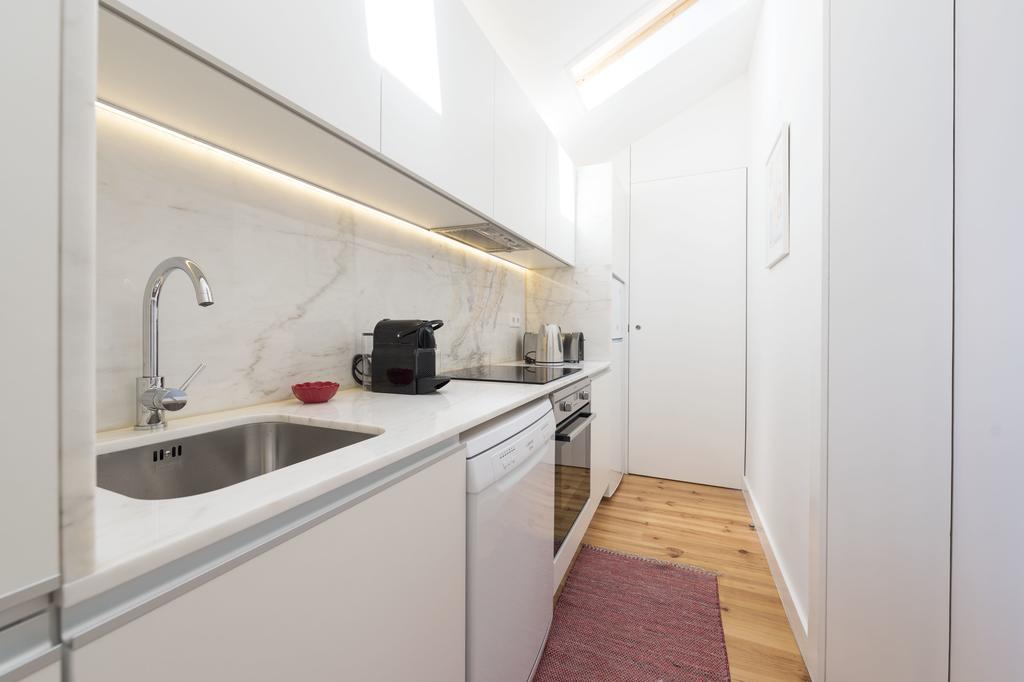 Lovelystay - Top Floor Balcony Apartment ปอร์โต ภายนอก รูปภาพ